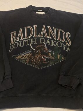 Abercrombie & Fitch Navy Badlands South Dakota Graphic Crewneck